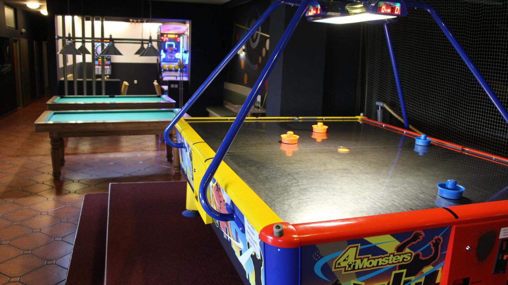 Penzion Raketa Bowling Опава Экстерьер фото
